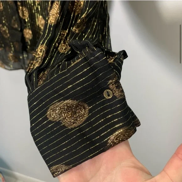 ZARA Gorgeous, Shimmering, Black & Gold Paisley Top with Collar & Cuffs🔥🔥🔥 - Picture 5 of 8